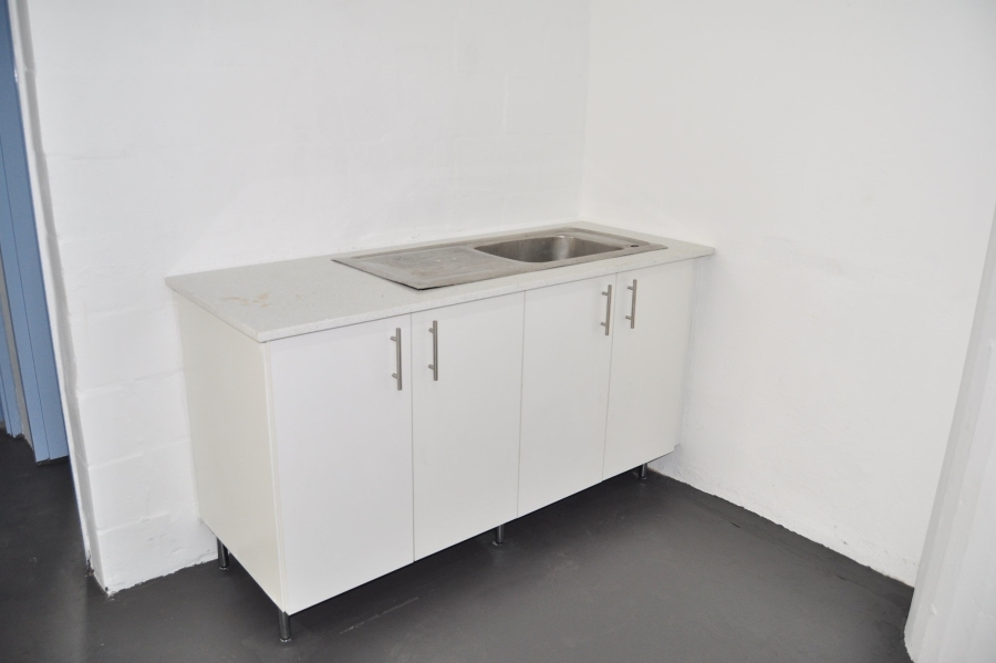 To Let commercial Property for Rent in Paarden Eiland Western Cape